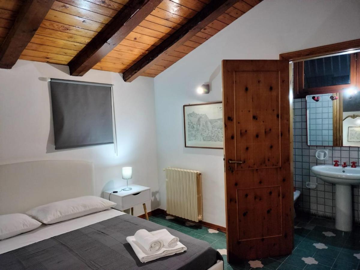 Villa Letizia Rooms & Apartments 诺托 外观 照片