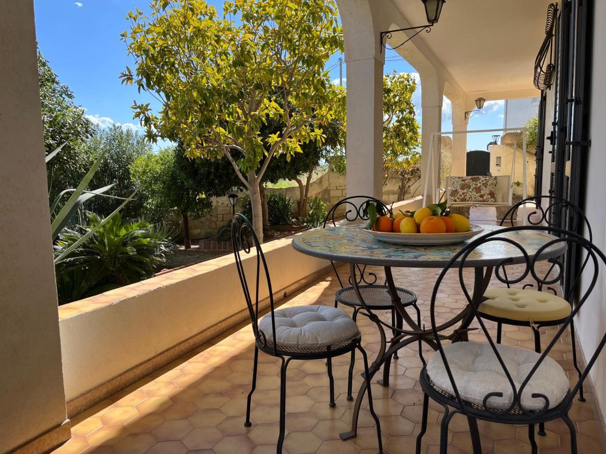 Villa Letizia Rooms & Apartments 诺托 外观 照片