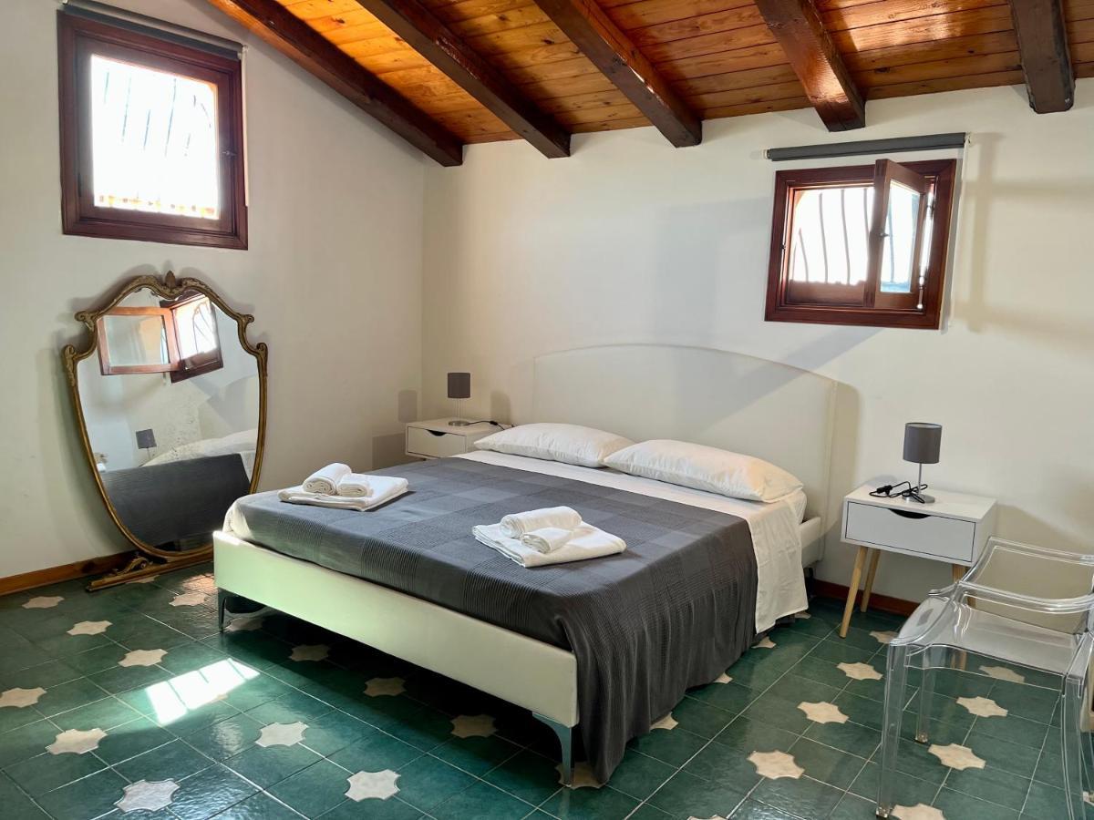 Villa Letizia Rooms & Apartments 诺托 外观 照片