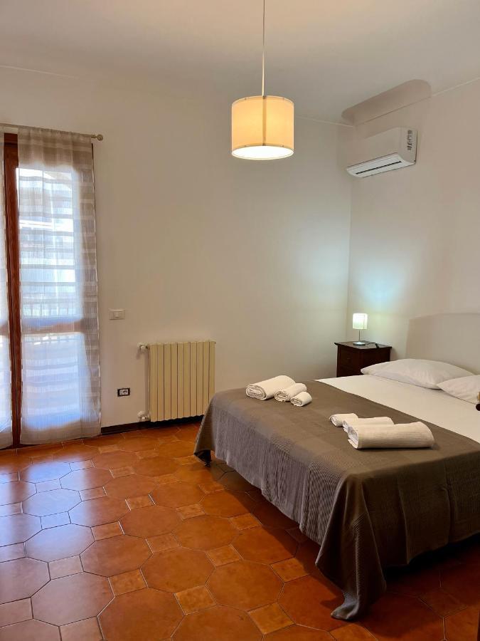 Villa Letizia Rooms & Apartments 诺托 外观 照片