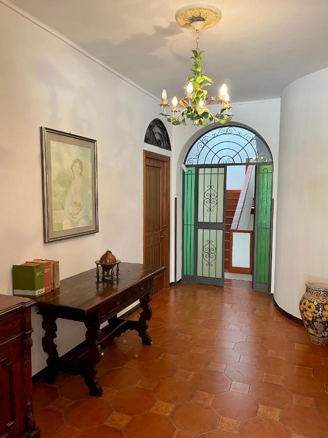Villa Letizia Rooms & Apartments 诺托 外观 照片